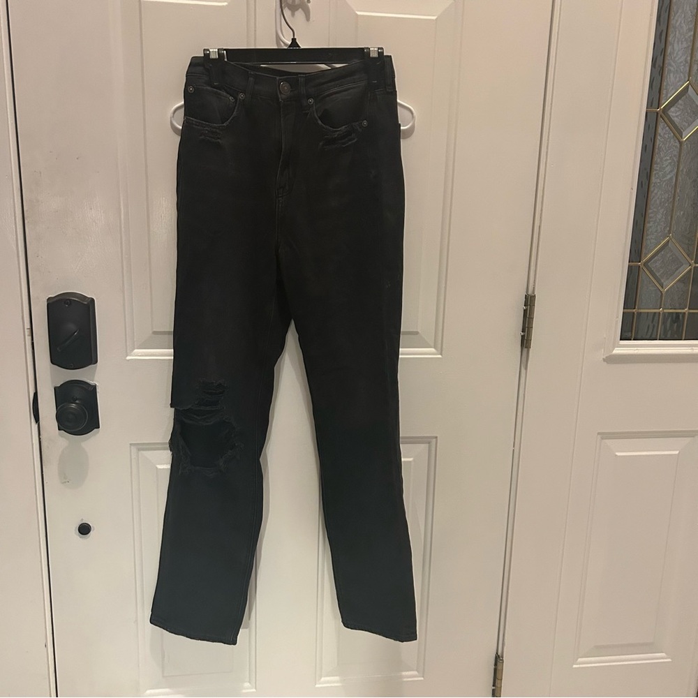 American Eagle Black Jeans With Ripped Leg